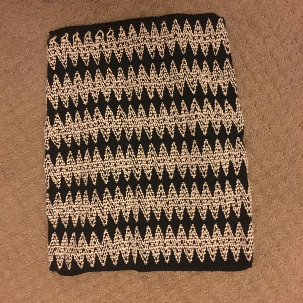 Black and white pencil skirt / tube top